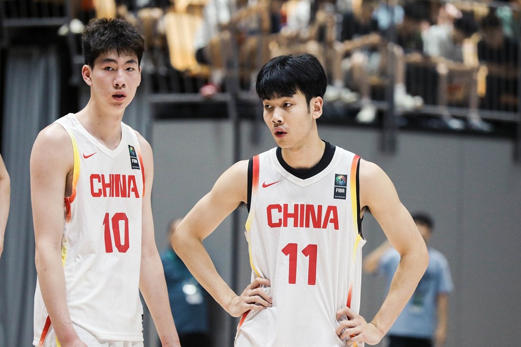 苏群:中国U19男篮整体防守强度和联防灵活性都能赶上世界潮流